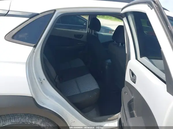 KM8K22AA2MU640436 2021 HYUNDAI KONA - Image 8