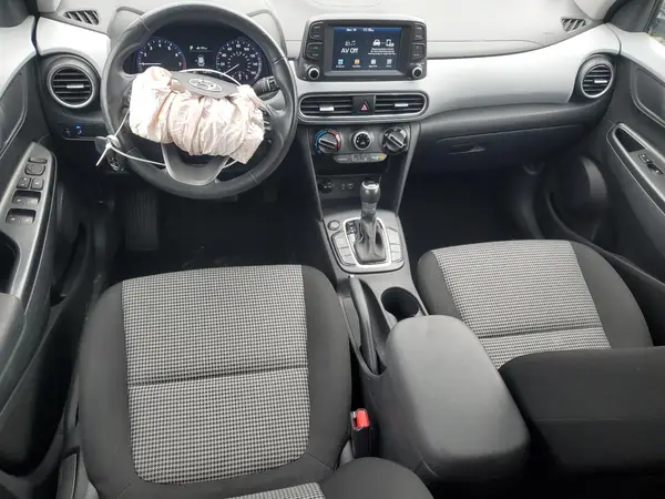 KM8K22AA3JU067915 2018 HYUNDAI KONA - Image 8