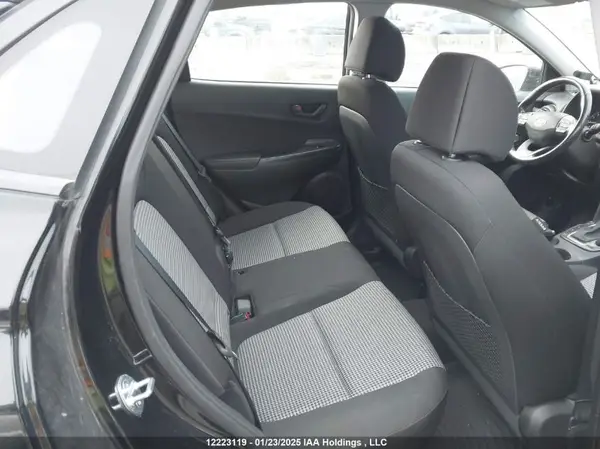 KM8K22AA3JU076856 2018 HYUNDAI KONA - Image 8