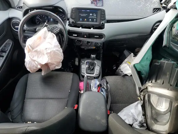 KM8K22AA3JU183096 2018 HYUNDAI KONA - Image 8