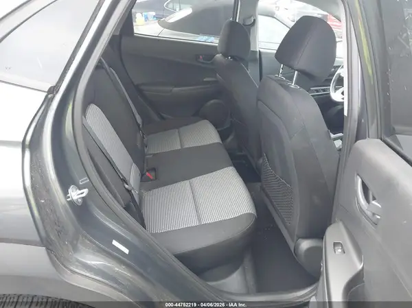 KM8K22AA3MU651588 2021 HYUNDAI KONA - Image 8