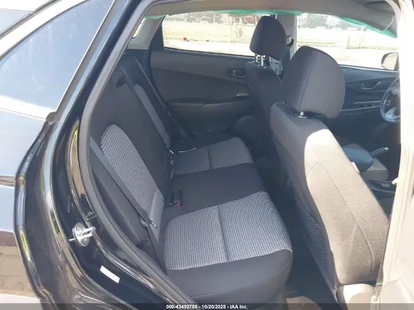 KM8K22AA3MU669394 2021 HYUNDAI KONA - Image 8