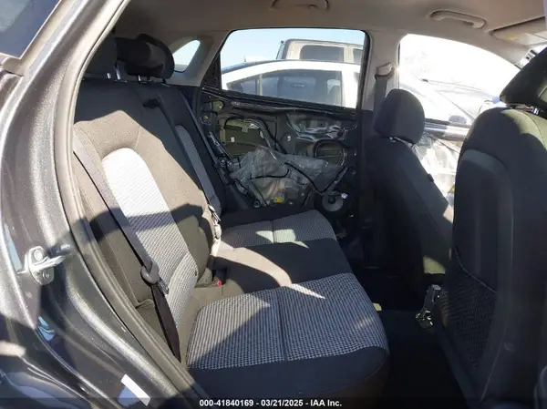 KM8K22AA3MU670951 2021 HYUNDAI KONA - Image 8