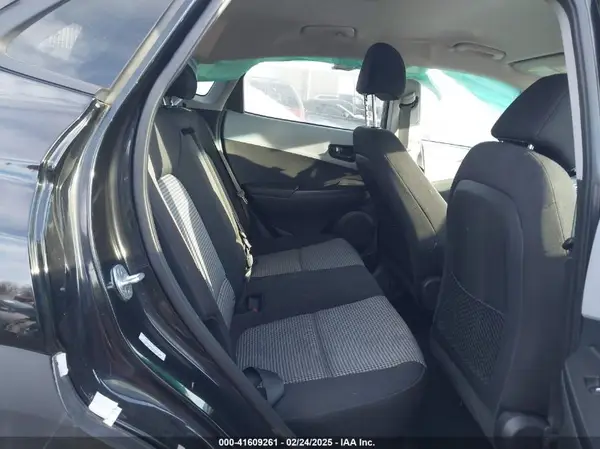 KM8K22AA3MU747284 2021 HYUNDAI KONA - Image 8