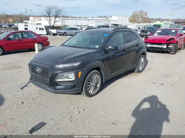 KM8K22AA4JU102574 2018 HYUNDAI KONA - Image 2