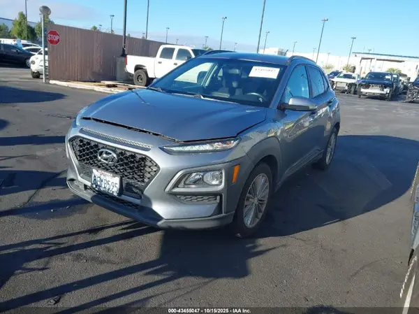 KM8K22AA4JU183589 2018 HYUNDAI KONA - Image 2