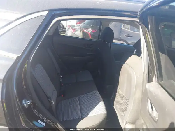 KM8K22AA4KU319270 2019 HYUNDAI KONA - Image 8