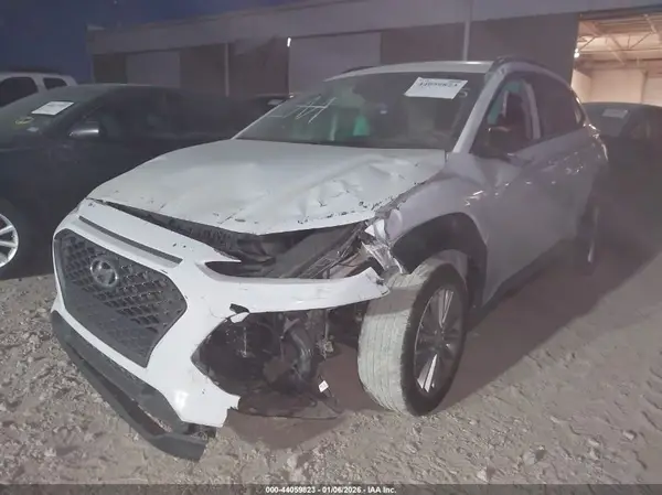 KM8K22AA4LU489405 2020 HYUNDAI KONA - Image 2