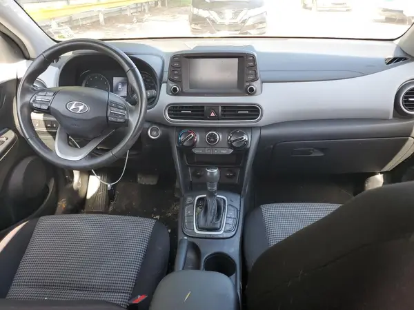 KM8K22AA4MU620298 2021 HYUNDAI KONA - Image 8