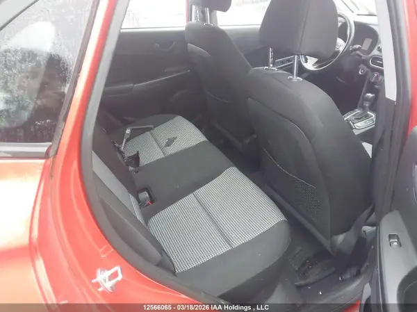 KM8K22AA5JU083050 2018 HYUNDAI KONA - Image 8