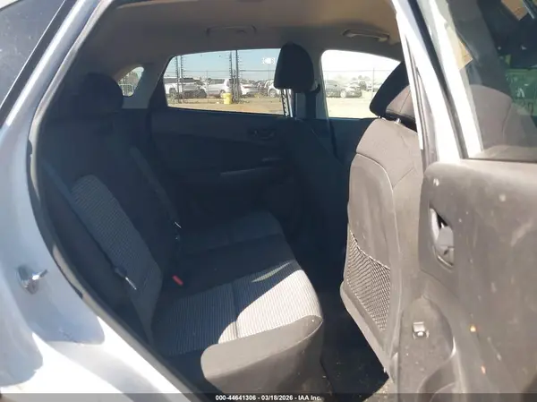 KM8K22AA5KU385116 2019 HYUNDAI KONA - Image 8