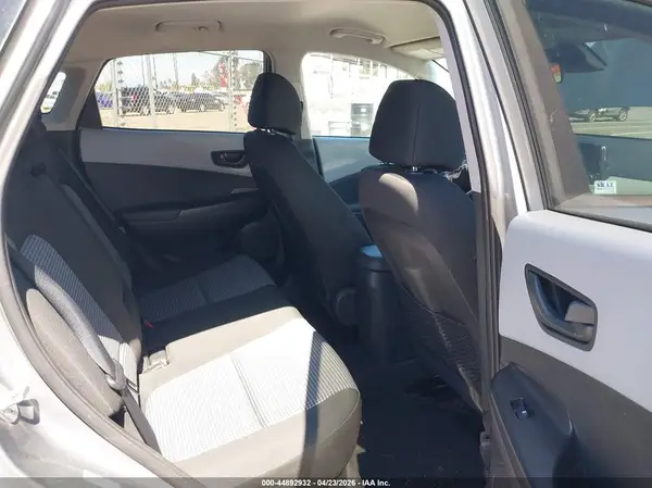 KM8K22AA5KU397024 2019 HYUNDAI KONA - Image 8