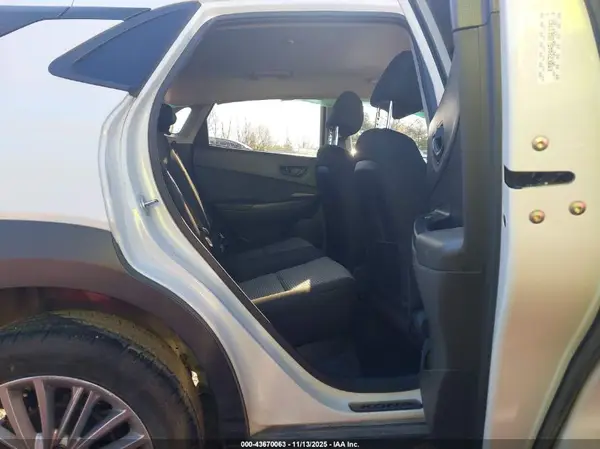 KM8K22AA5LU561762 2020 HYUNDAI KONA - Image 8