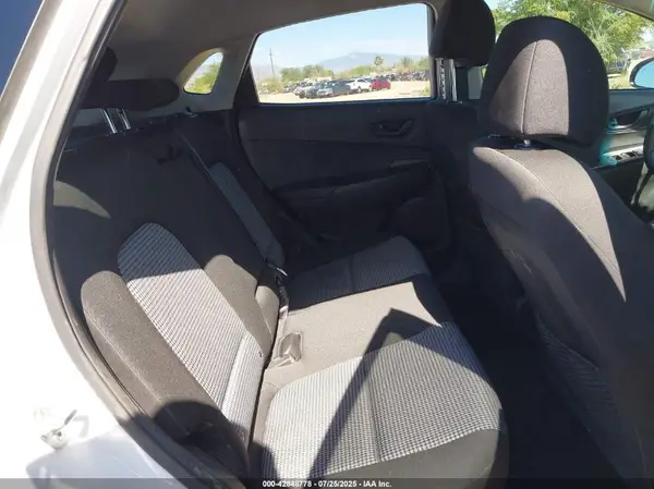 KM8K22AA5MU615661 2021 HYUNDAI KONA - Image 8