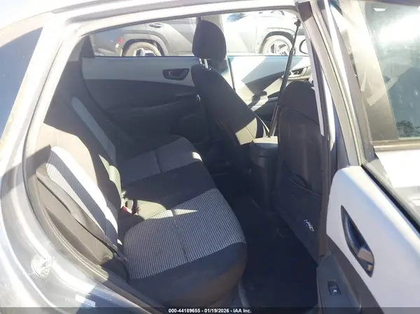 KM8K22AA5MU702847 2021 HYUNDAI KONA - Image 8