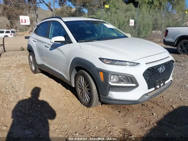 KM8K22AA6JU068010 2018 HYUNDAI KONA - Image 1