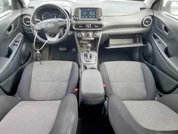 KM8K22AA6JU103399 2018 HYUNDAI KONA - Image 8