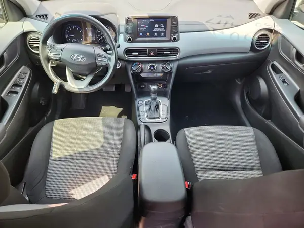 KM8K22AA6JU103502 2018 HYUNDAI KONA - Image 8