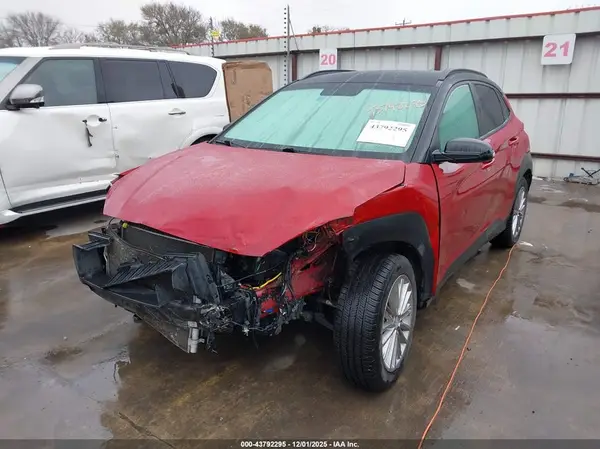 KM8K22AA6JU184646 2018 HYUNDAI KONA - Image 2