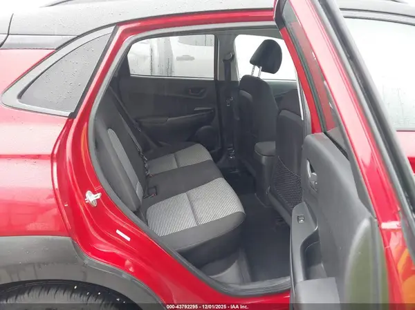KM8K22AA6JU184646 2018 HYUNDAI KONA - Image 8
