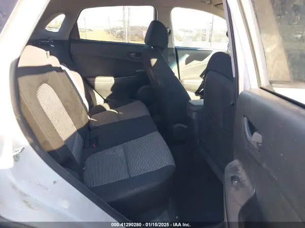KM8K22AA6KU337365 2019 HYUNDAI KONA - Image 8