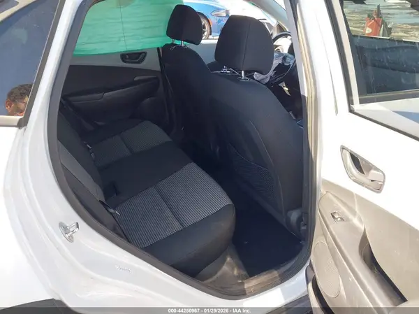 KM8K22AA6KU353646 2019 HYUNDAI KONA - Image 8