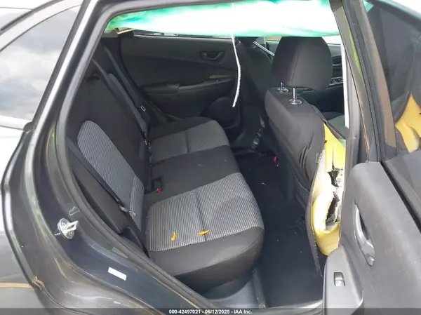 KM8K22AA6MU599728 2021 HYUNDAI KONA - Image 8