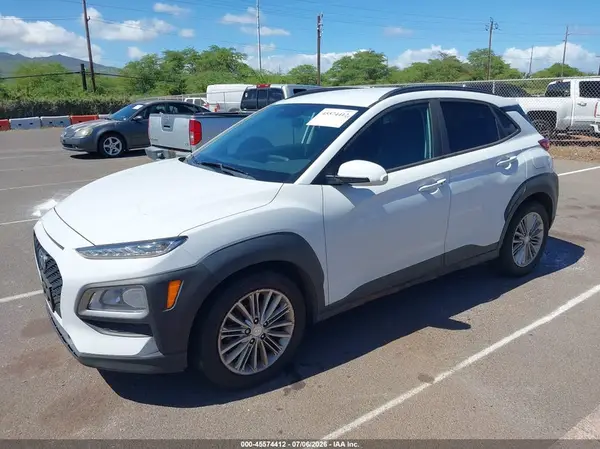 KM8K22AA7JU068033 2018 HYUNDAI KONA - Image 2
