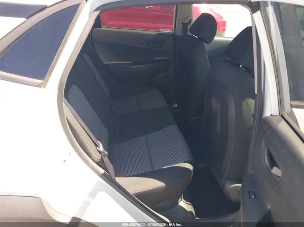 KM8K22AA7JU068033 2018 HYUNDAI KONA - Image 8
