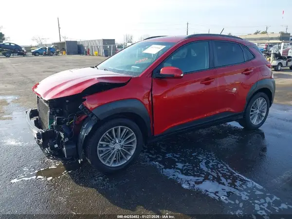 KM8K22AA7JU077993 2018 HYUNDAI KONA - Image 2