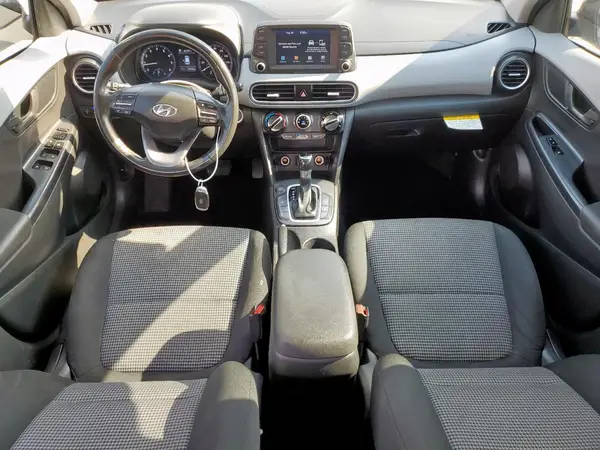 KM8K22AA7JU092011 2018 HYUNDAI KONA - Image 8