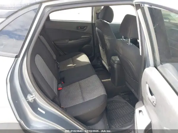 KM8K22AA7JU107493 2018 HYUNDAI KONA - Image 8