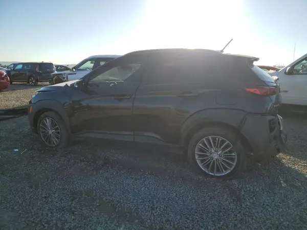 KM8K22AA7JU114427 2018 HYUNDAI KONA - Image 2