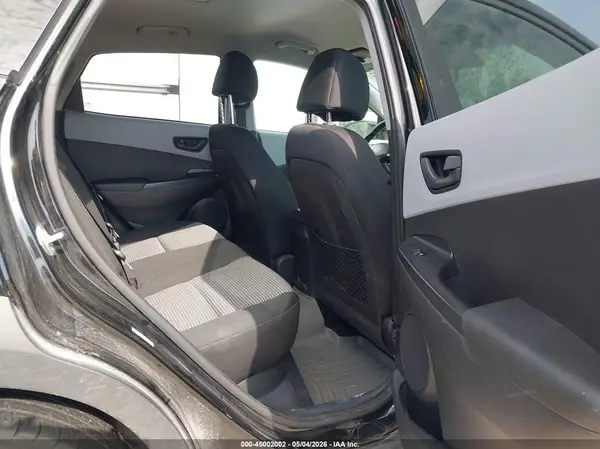 KM8K22AA7JU151106 2018 HYUNDAI KONA - Image 8