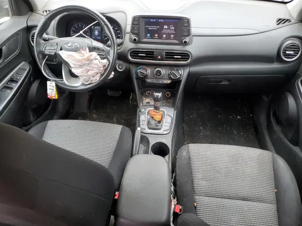 KM8K22AA7JU184624 2018 HYUNDAI KONA - Image 8