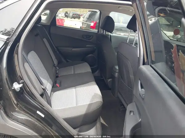 KM8K22AA7JU186504 2018 HYUNDAI KONA - Image 8