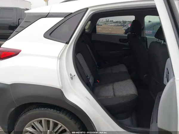 KM8K22AA7MU747790 2021 HYUNDAI KONA - Image 8