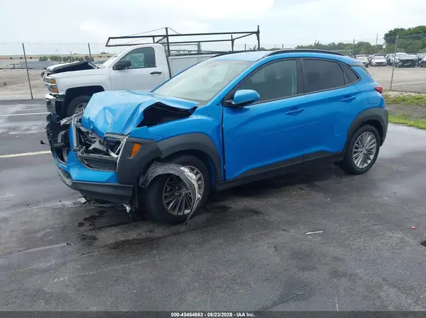 KM8K22AA8JU068199 2018 HYUNDAI KONA - Image 2