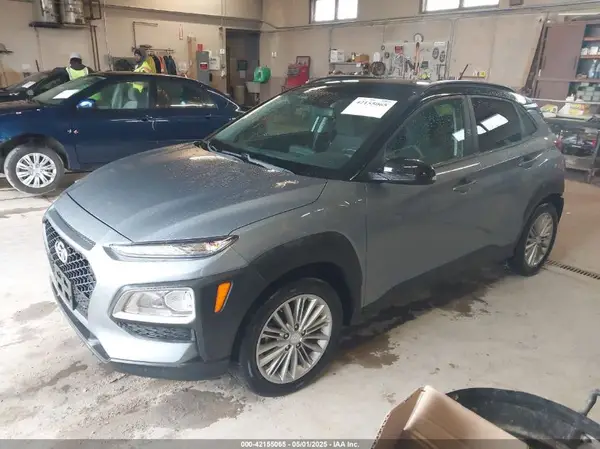 KM8K22AA8JU070972 2018 HYUNDAI KONA - Image 2