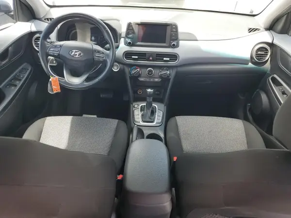 KM8K22AA8JU071216 2018 HYUNDAI KONA - Image 8
