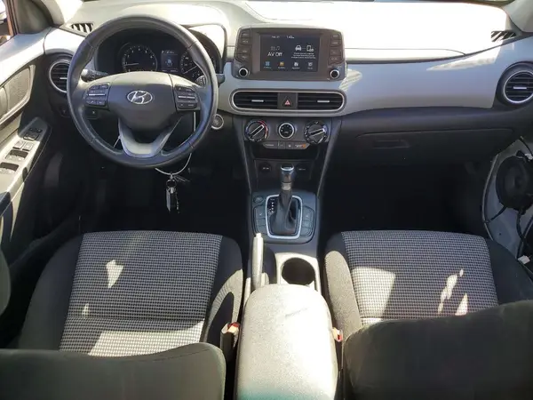 KM8K22AA8JU074214 2018 HYUNDAI KONA - Image 8