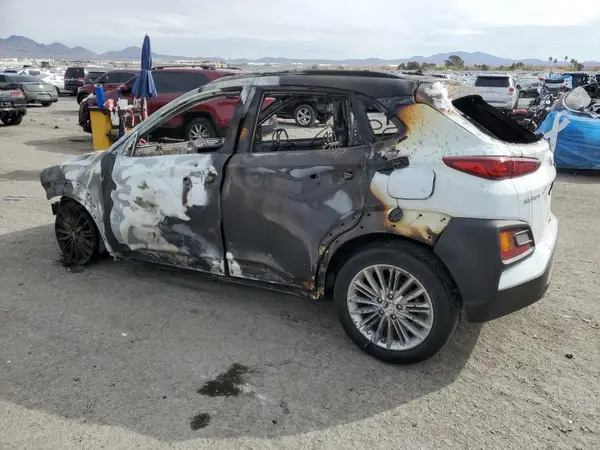 KM8K22AA8JU107275 2018 HYUNDAI KONA - Image 2