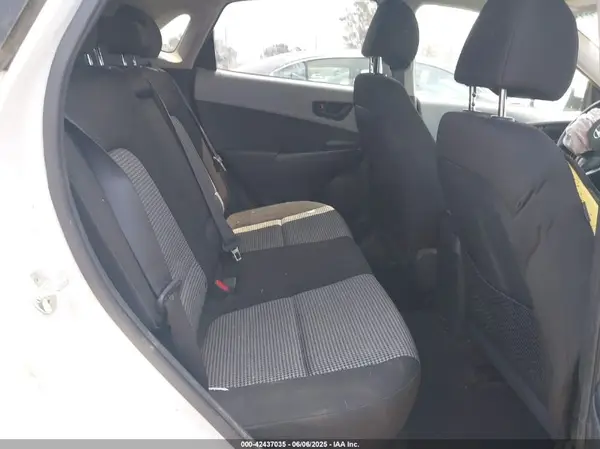 KM8K22AA8JU164916 2018 HYUNDAI KONA - Image 8