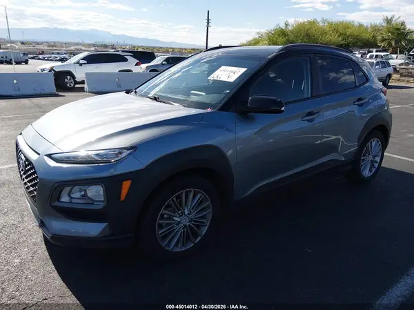 KM8K22AA8JU179268 2018 HYUNDAI KONA - Image 2