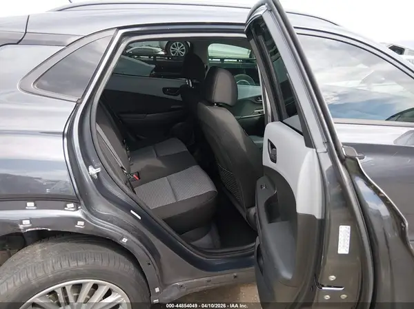 KM8K22AA8KU352112 2019 HYUNDAI KONA - Image 8