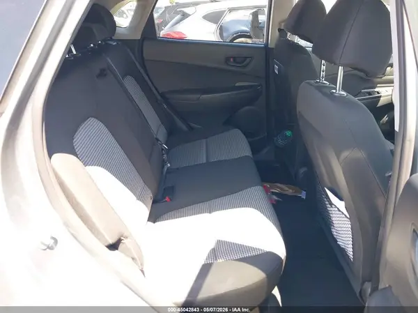 KM8K22AA8LU493392 2020 HYUNDAI KONA - Image 8