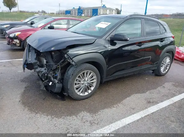 KM8K22AA8MU703281 2021 HYUNDAI KONA - Image 2