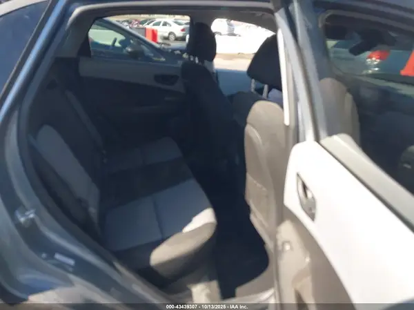 KM8K22AA8MU703474 2021 HYUNDAI KONA - Image 8