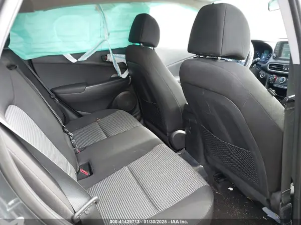 KM8K22AA9JU072066 2018 HYUNDAI KONA - Image 8