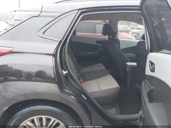 KM8K22AA9JU080720 2018 HYUNDAI KONA - Image 8